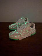 TÊNIS LOUIS VUITTON LV TRAINER LUMINOUS Firefly