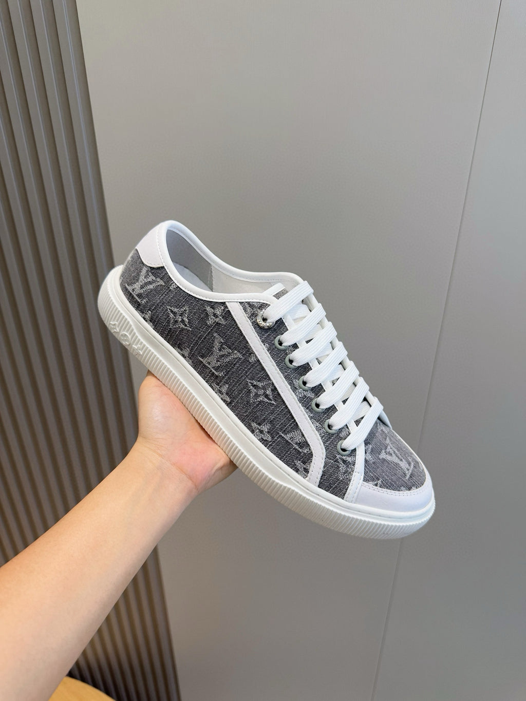 Tênis Louis Vuitton Lagoon Jeans Grey