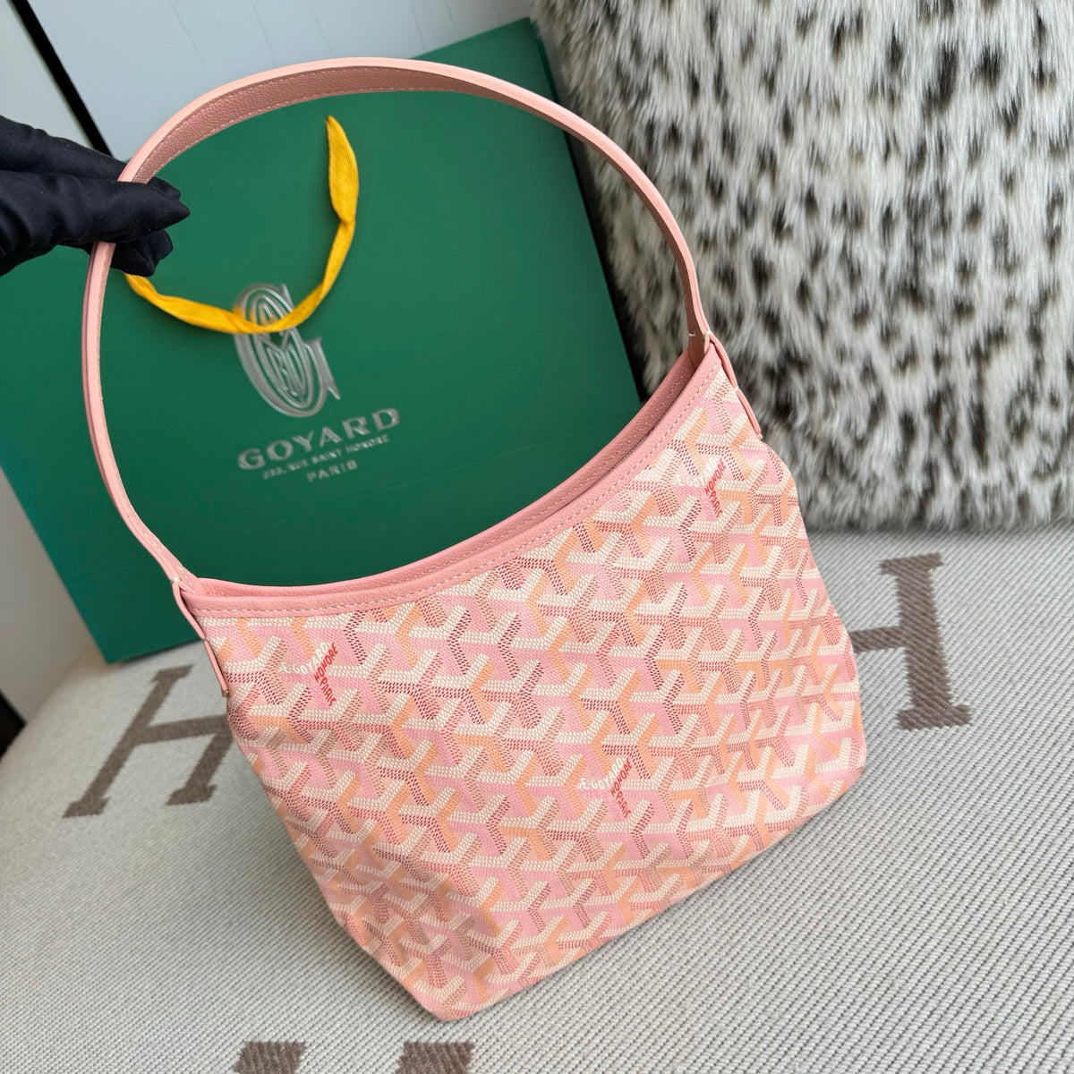 Goyard Necessaire Boheme Hobo Powder Pink