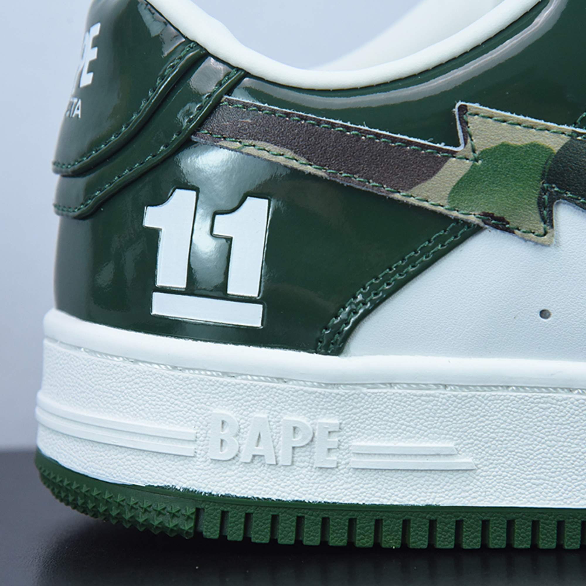 A Bathing Ape Bape "Green Whit"