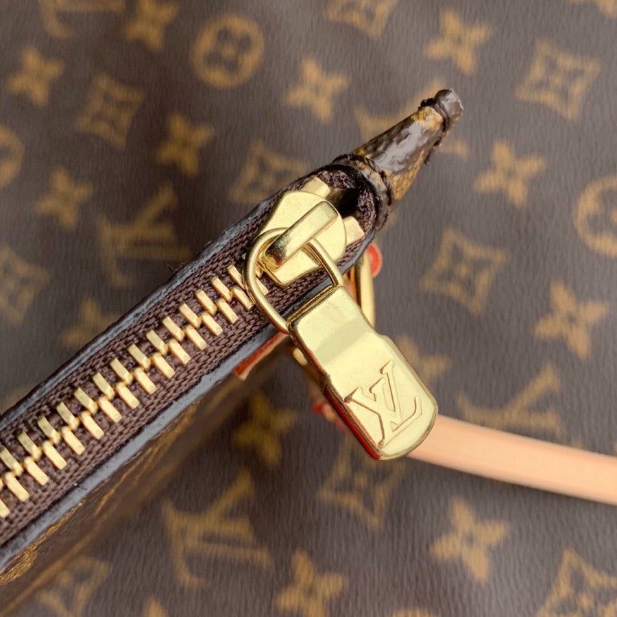 Neverfull MM Monogram Canvas Beige