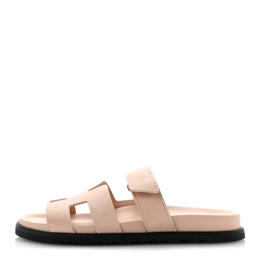 Hermes Chypre Beige Flap Sandal Noir