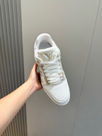 TÊNIS LOUIS VUITTON #54 TRAINER White Beige