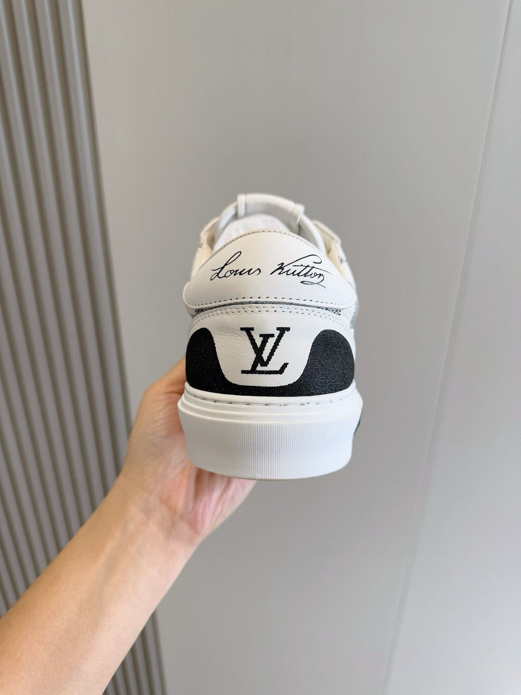 Tênis Louis Vuitton Ollie Black/White Monogram