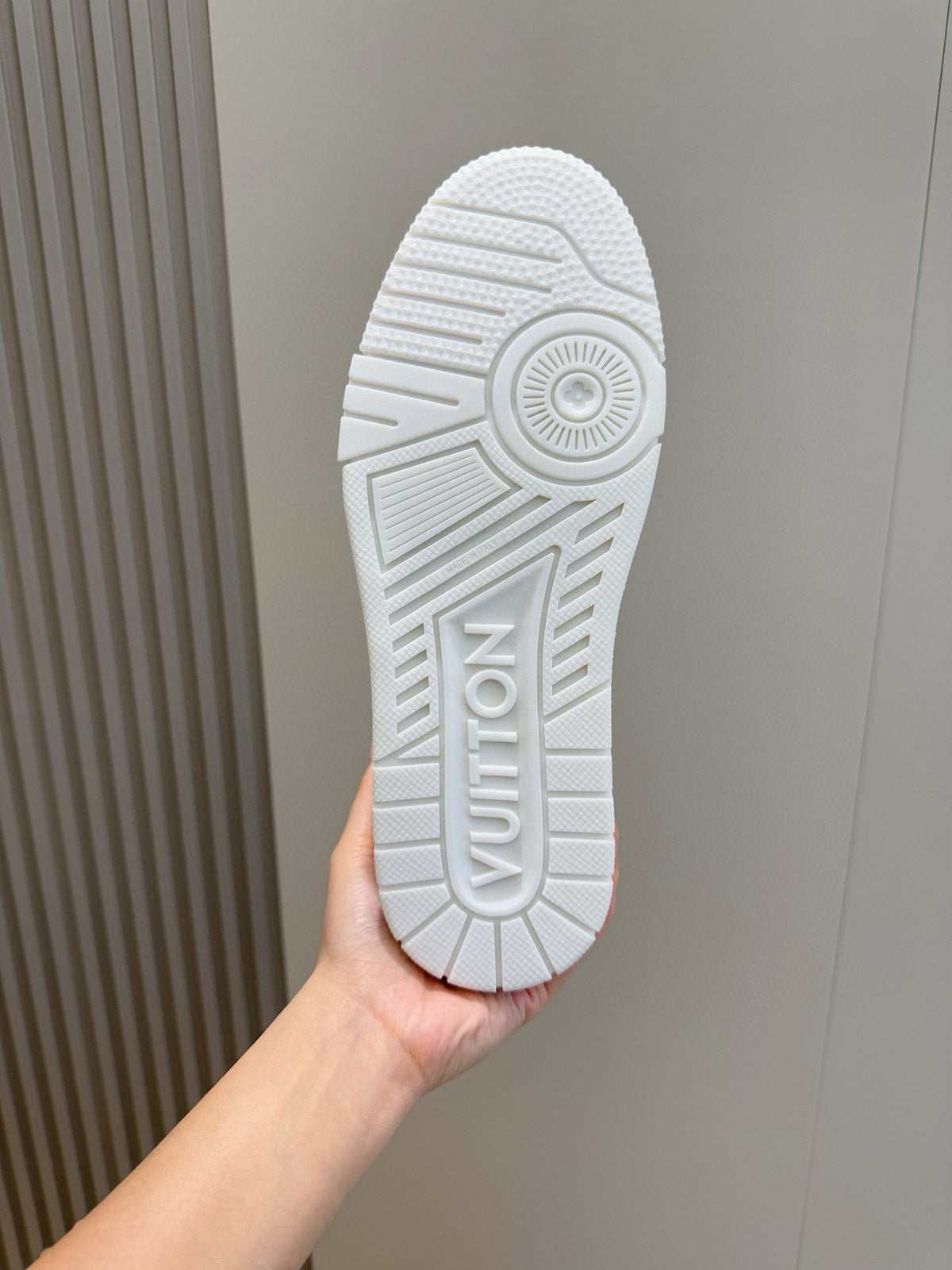 Tênis LOUIS VUITTON  Trainer Sneaker in White