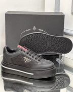 Tênis Prada Low Top Black Monogram