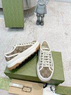 Gucci And Ebony GG Canvas Beige