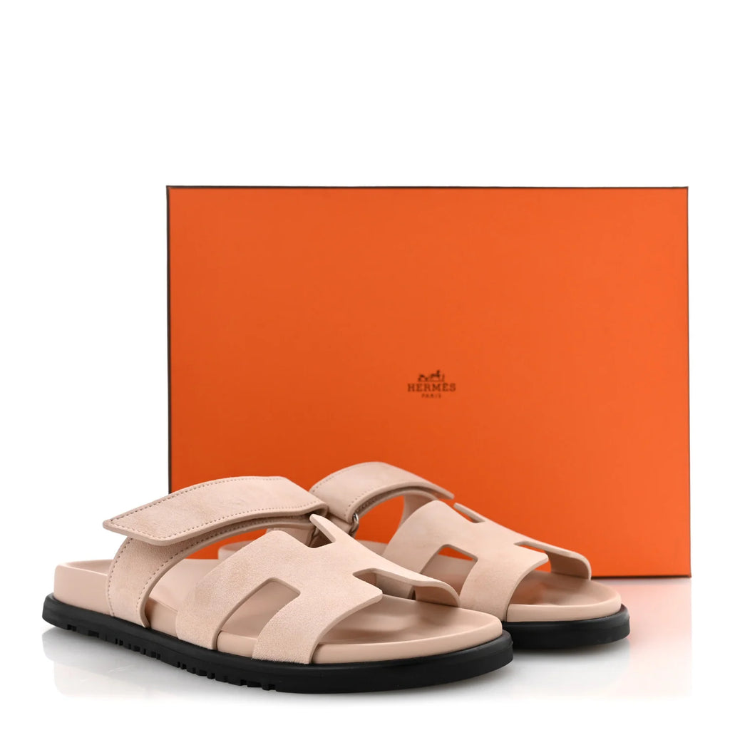 Hermes Chypre Beige Flap Sandal Noir