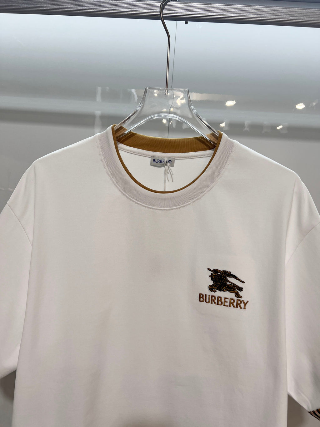 Camiseta Burberry Black Logo Black White Xadrez