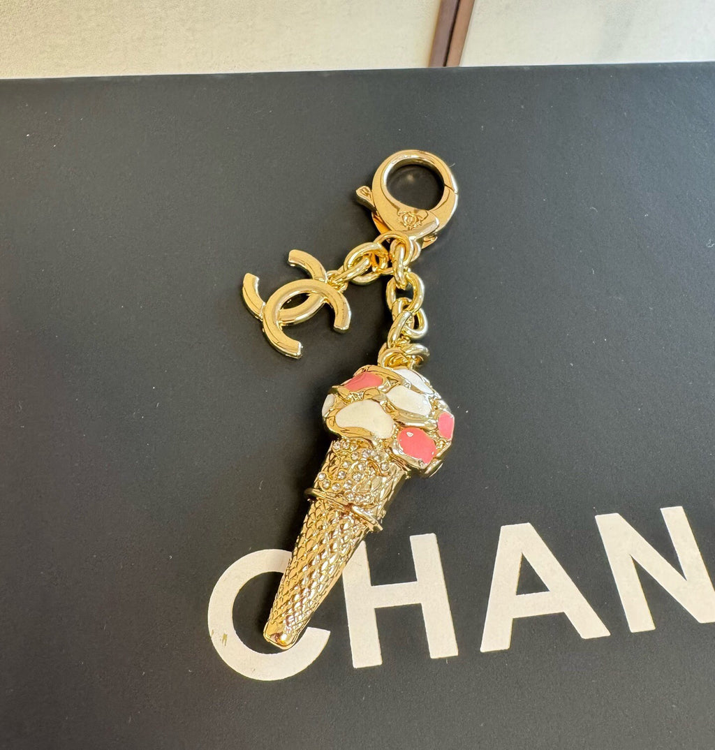 Carteira Chanel Metal Resin Strass Ice Cream