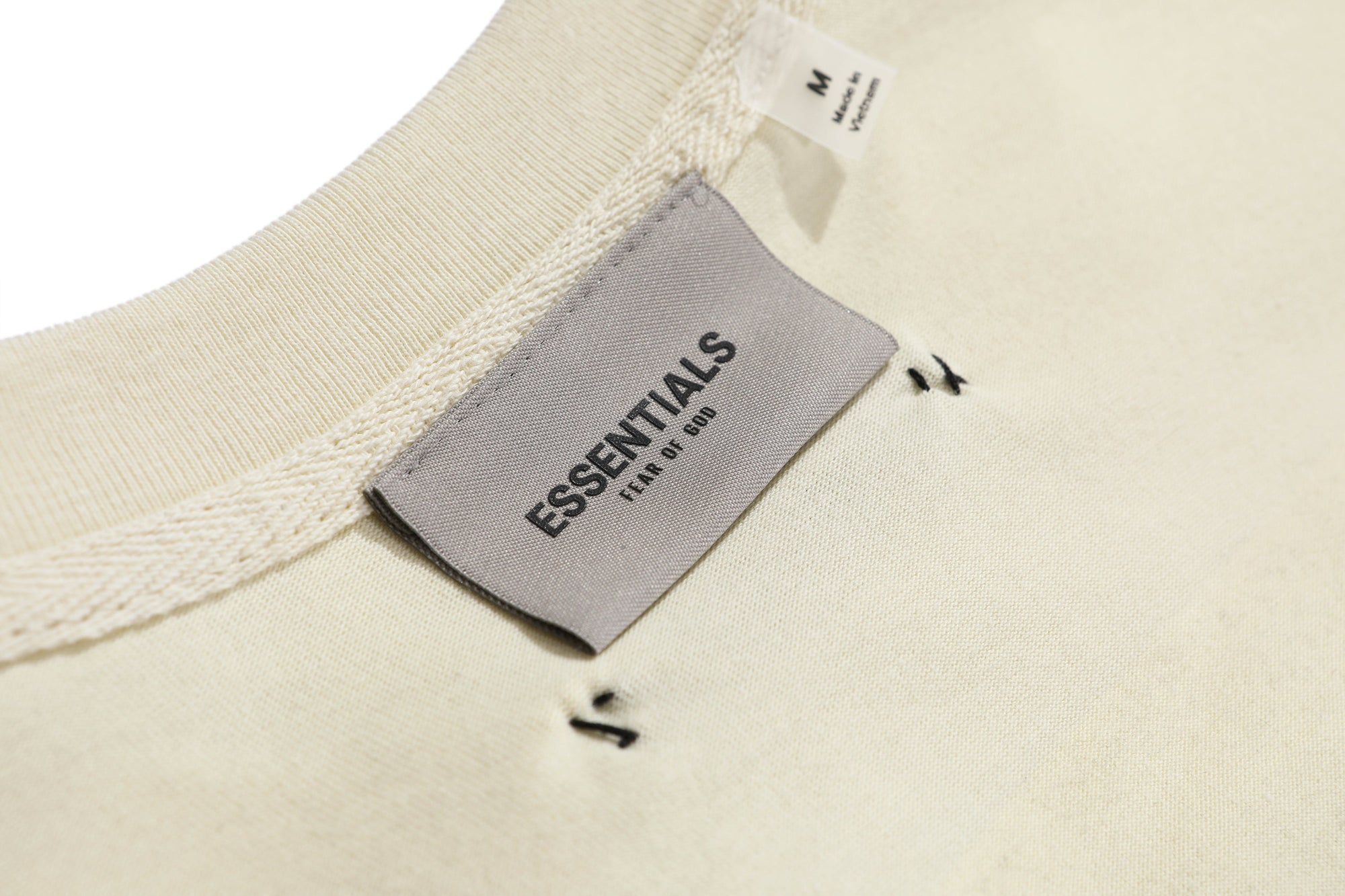 Camiseta Fear Of God Essentials