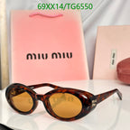 Óculos de sol Miu Miu Runway Glass