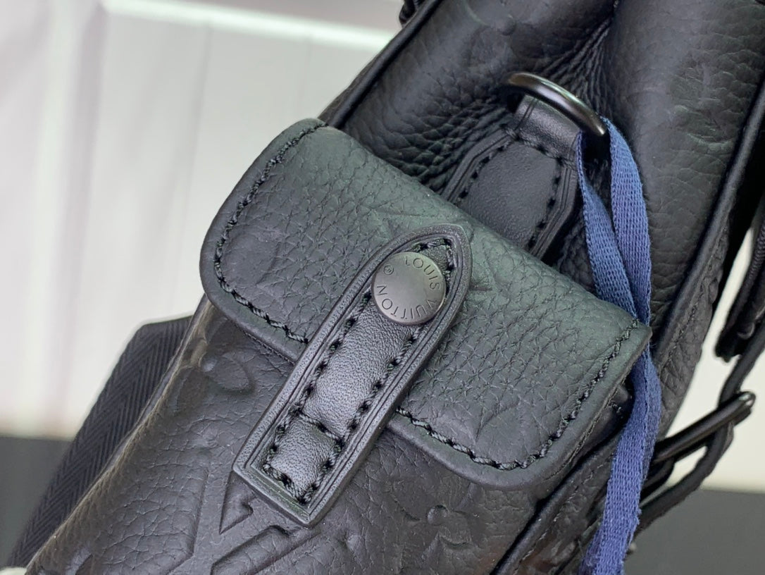 Bag Lv Nano Christopher Taurillon Monogram