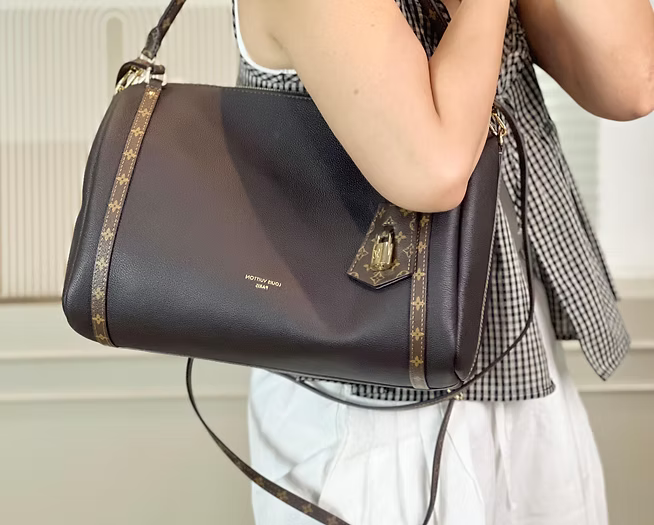 Bolsa Louis Vuitton Express MM Grained Leather