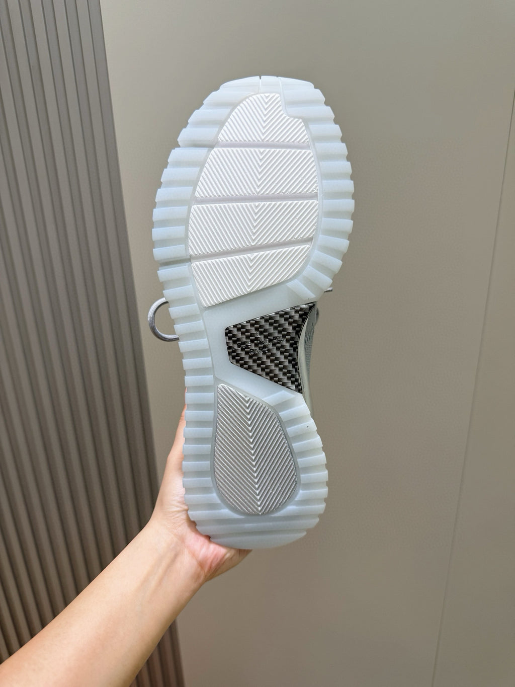 Tênis LOUIS VUITTON LV VNR Cinza