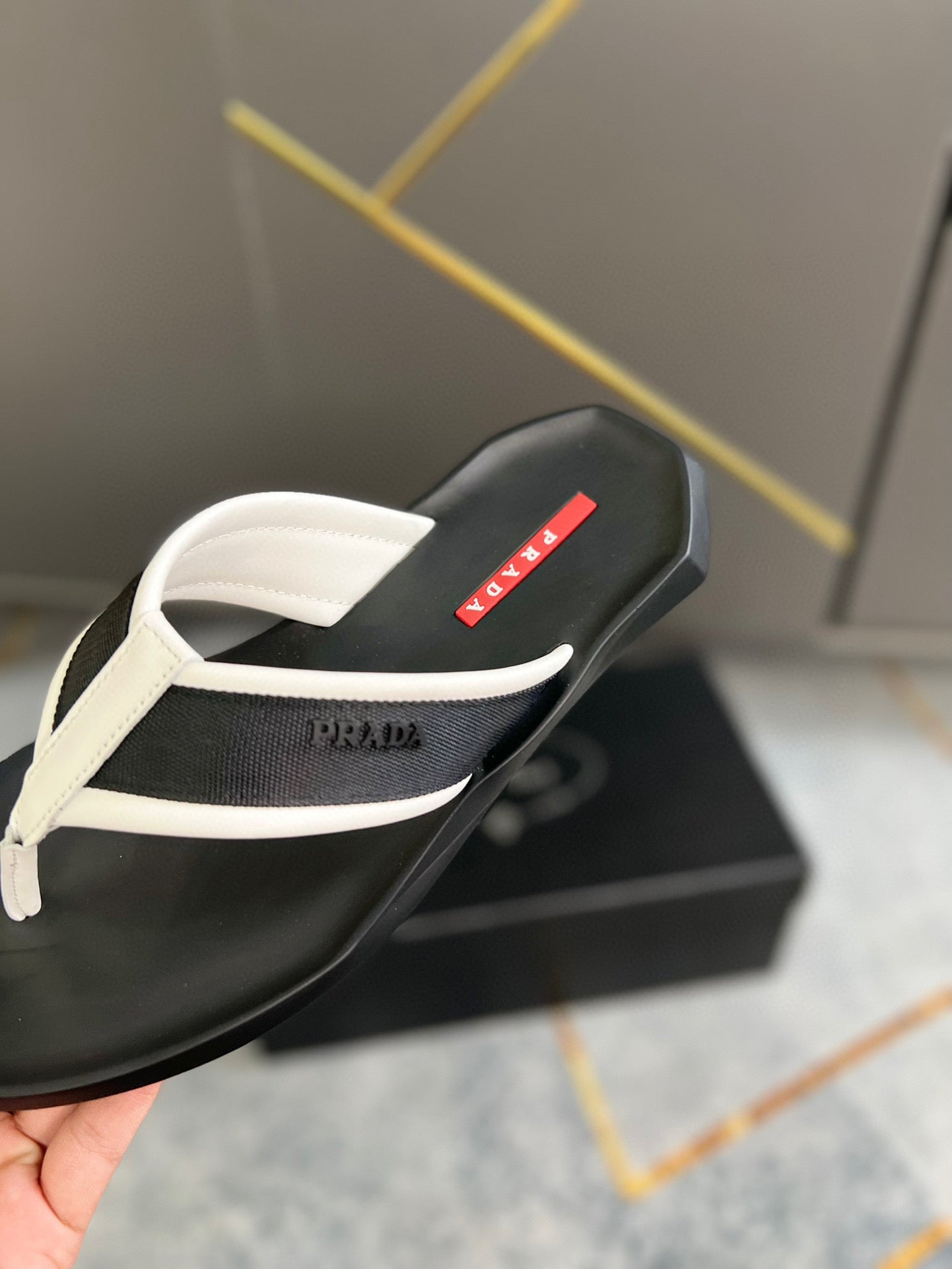 Prada Slipper met logo