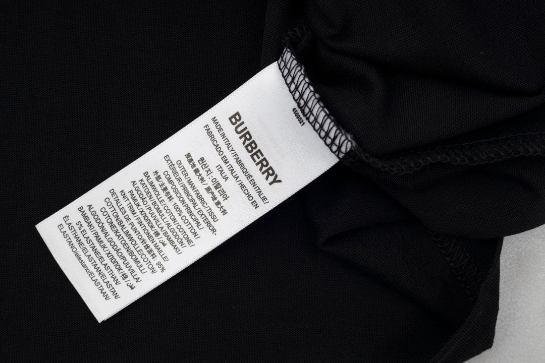 Camiseta Burberry Black Logo Beige (Pronta Entrega) Tam P