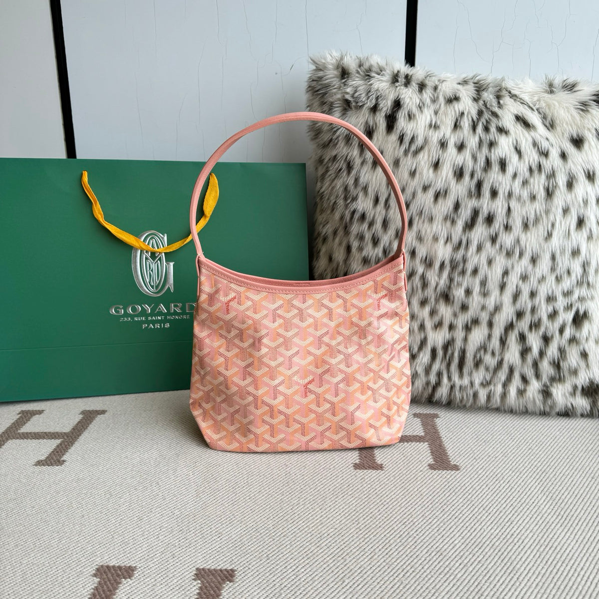 Goyard Necessaire Boheme Hobo Powder Pink