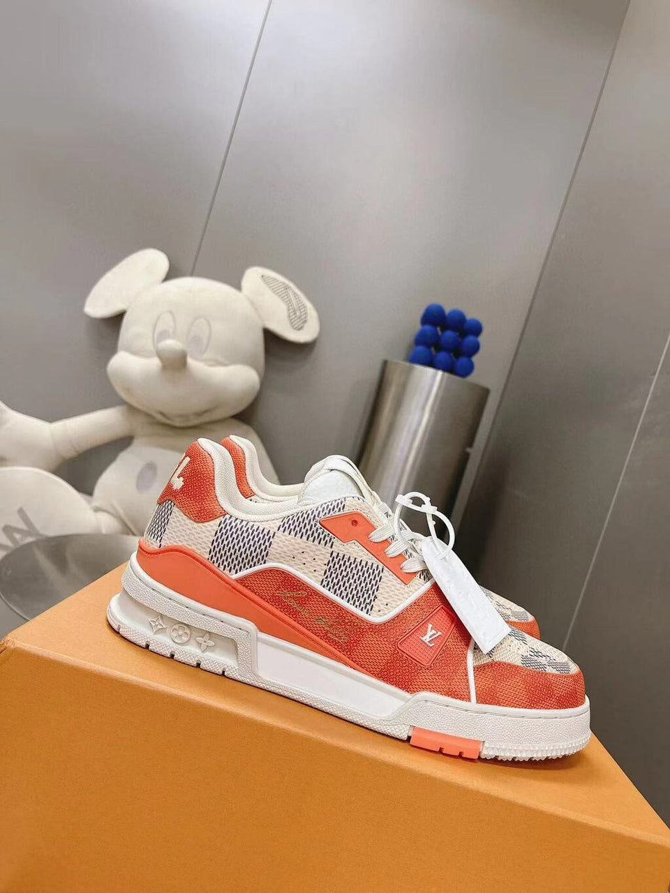 LV Trainer Damier White Orange