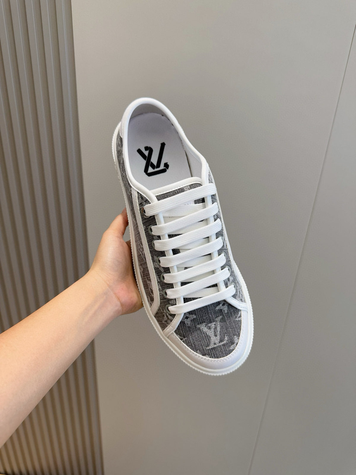 Tênis Louis Vuitton Lagoon Jeans Grey