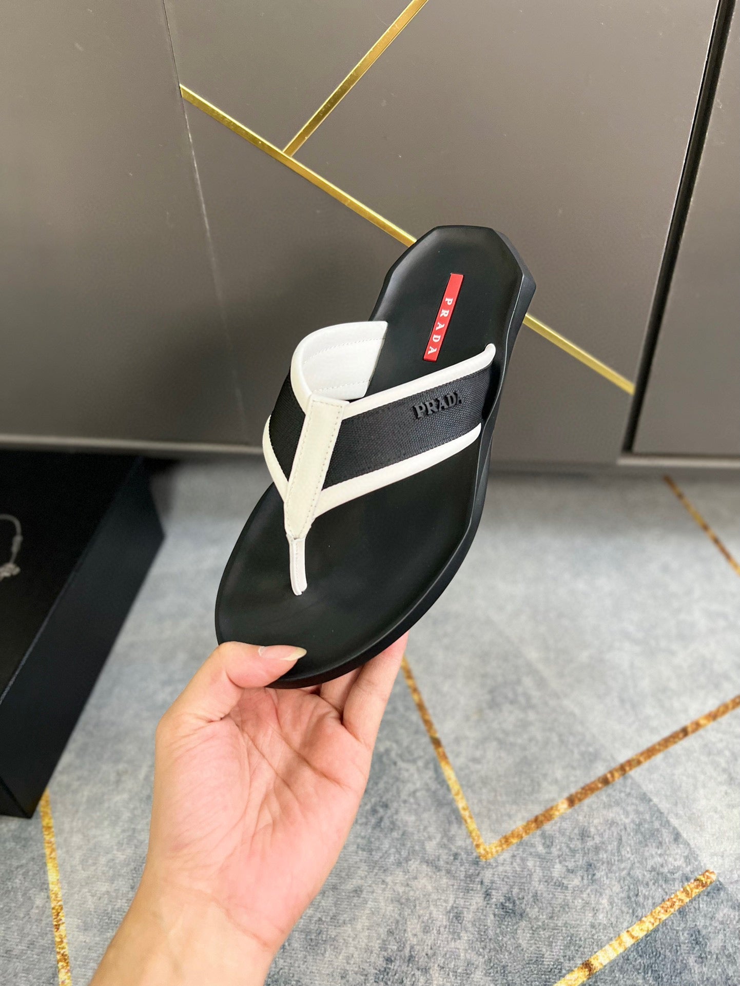 Prada Slipper met logo