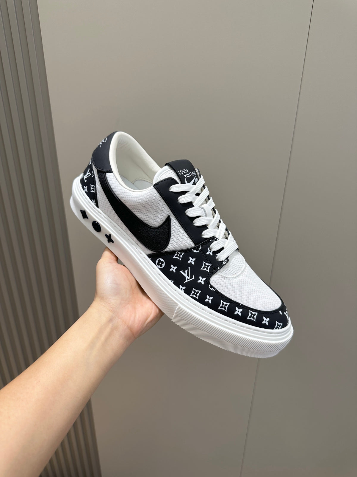 TÊNIS LOUIS VUITTON x NIKE Ollie Monogram Black
