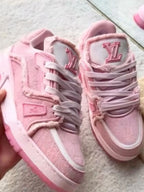 Tênis LV Trainer Jeans Pink