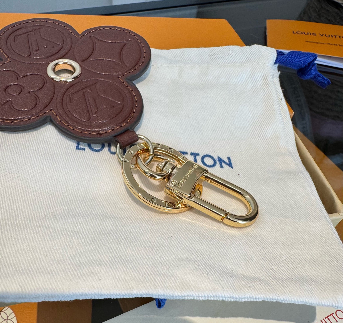 Chaveiro Bag Charm Lv Monogram Flower