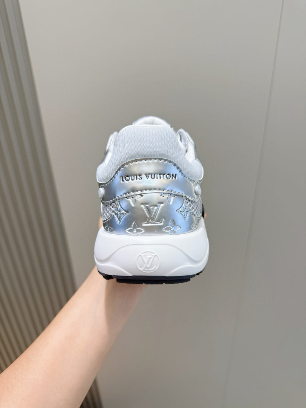 Tênis Louis Vuitton Olympia Women's Grey Sports Sneaker