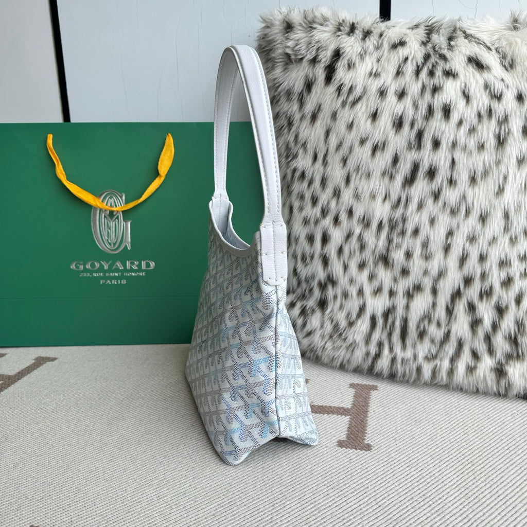 Goyard Necessaire Boheme Hobo Powder Light Blue