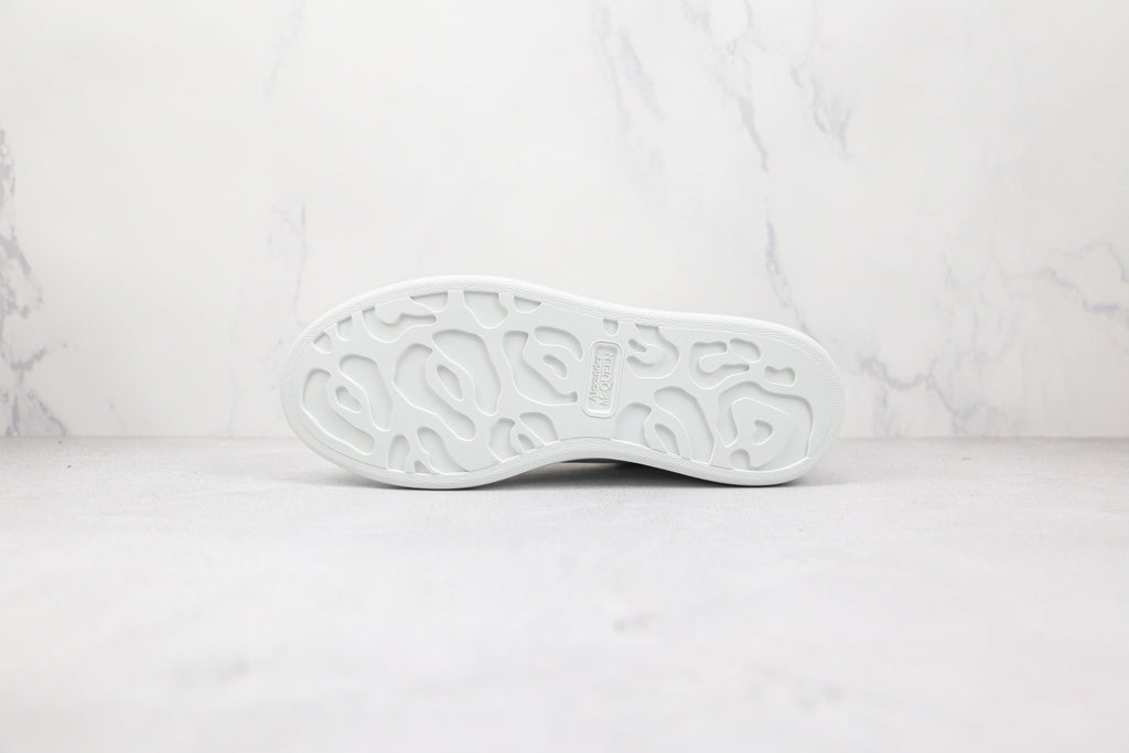 Alexander Mcqueen Oversized Ivory Black