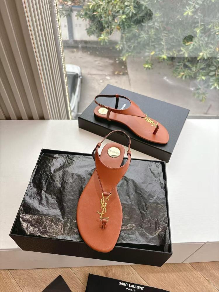 Sandálias tanga saint laurent couro Cassandra YSL  Brown
