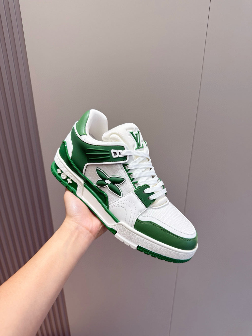 TÊNIS LOUIS VUITTON #54 TRAINER White Green