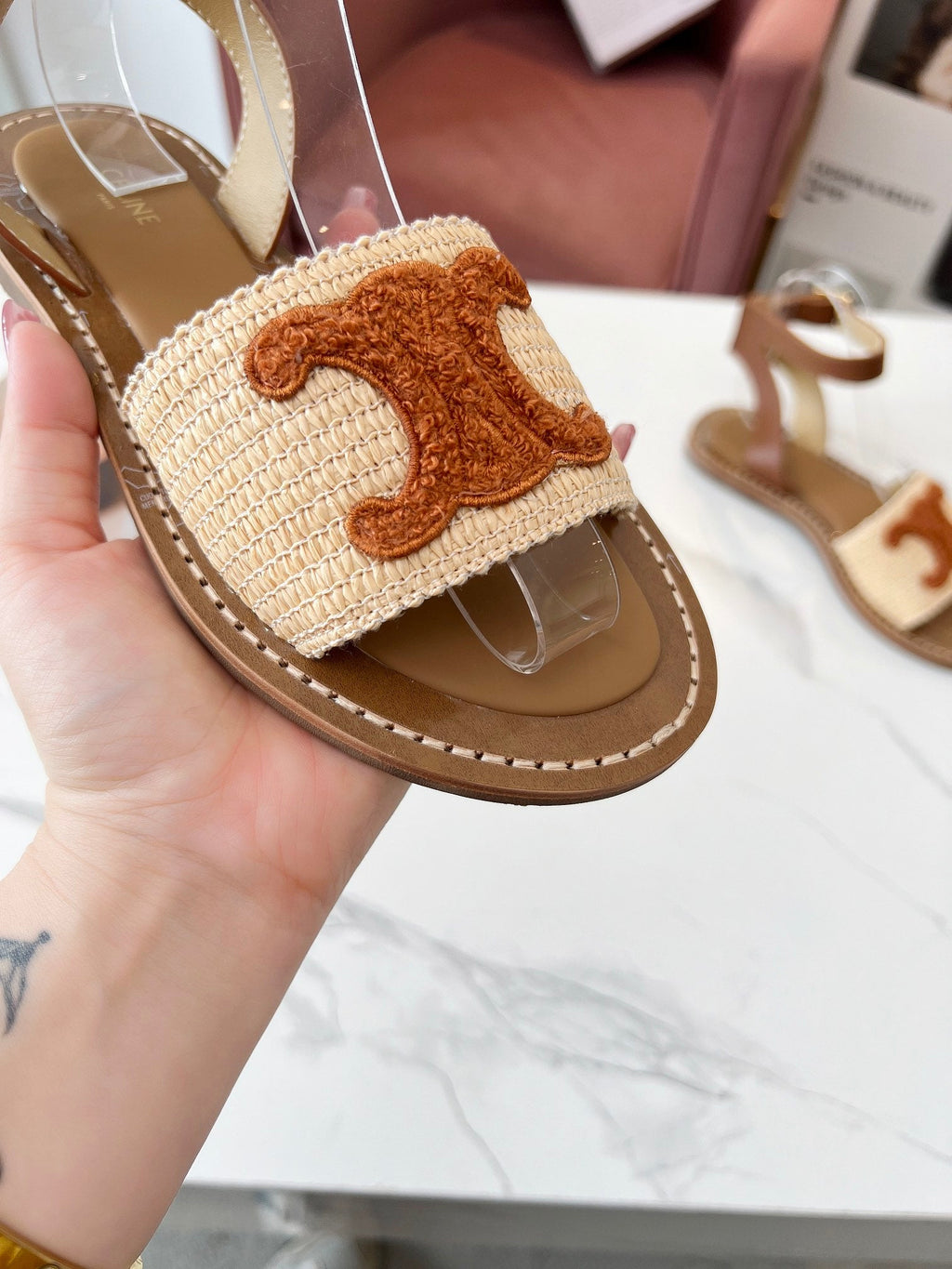 CELINE LYMPIA FLAT STRAP SANDAL (Pronta Entrega) Tamanho 36