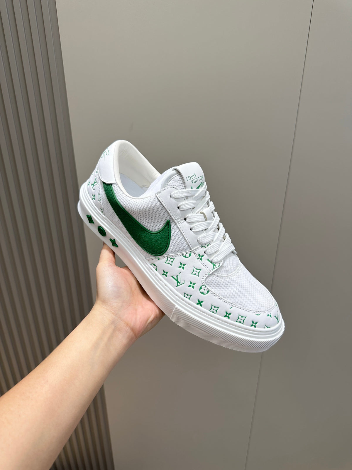 TÊNIS LOUIS VUITTON x NIKE Ollie Monogram White/Green
