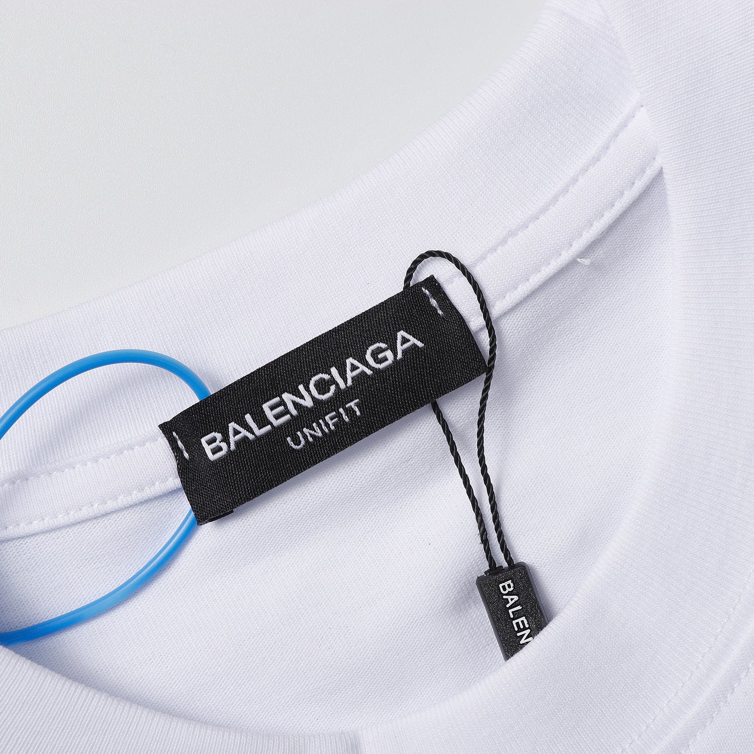 Camiseta Balenciaga black e white