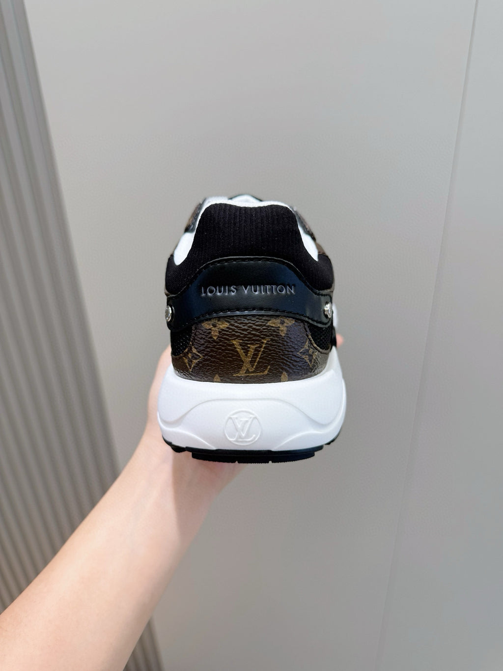 Tênis Louis Vuitton Olympia Women's Black Sports Sneaker