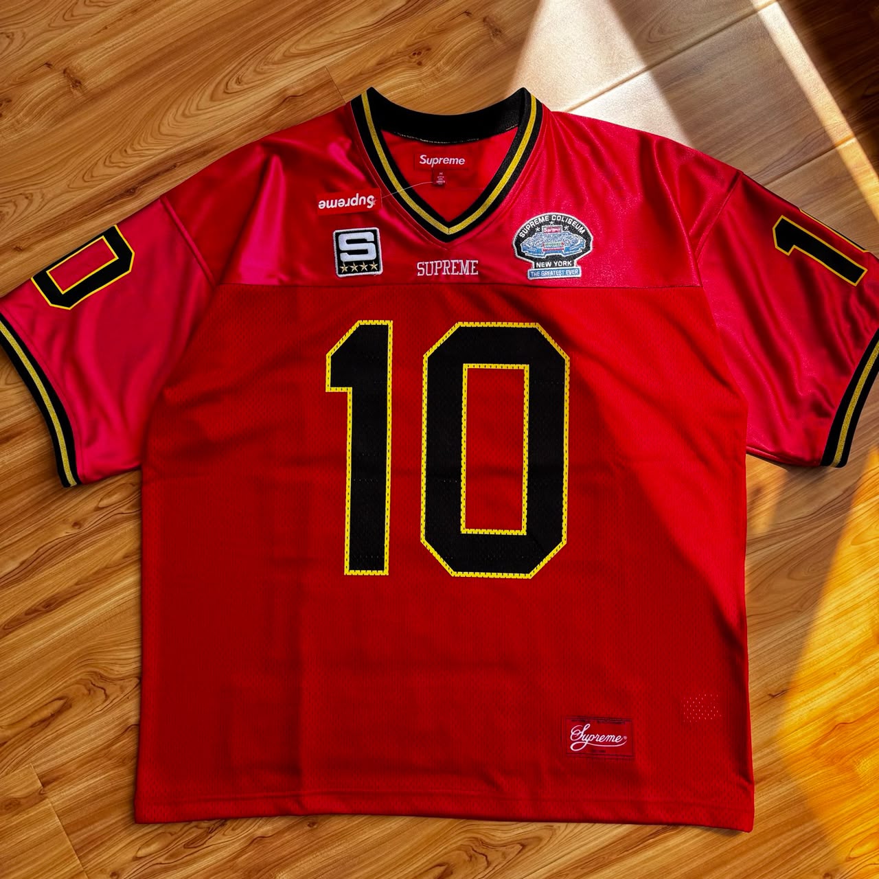 Camiseta Supreme Find God Football Red SS26-W1