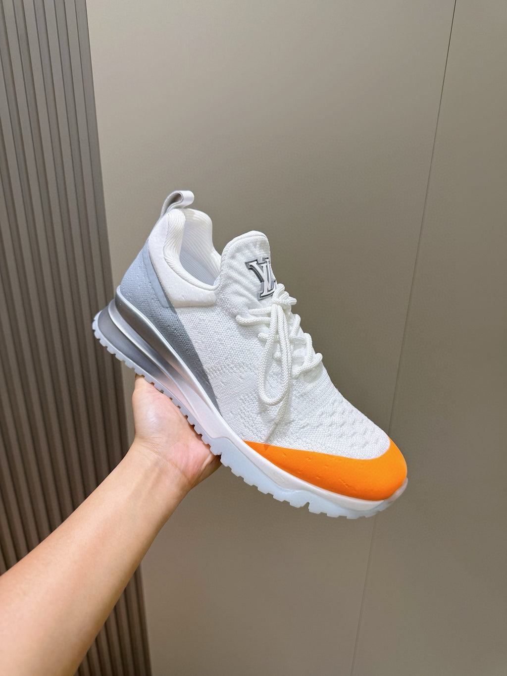 Tênis LOUIS VUITTON LV VNR Branco Branco/Laranja