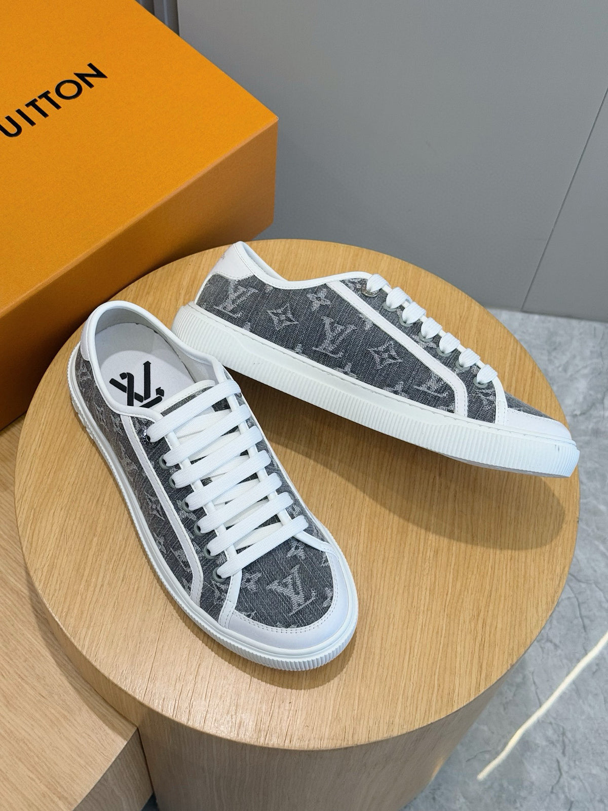 Tênis Louis Vuitton Lagoon Jeans Grey