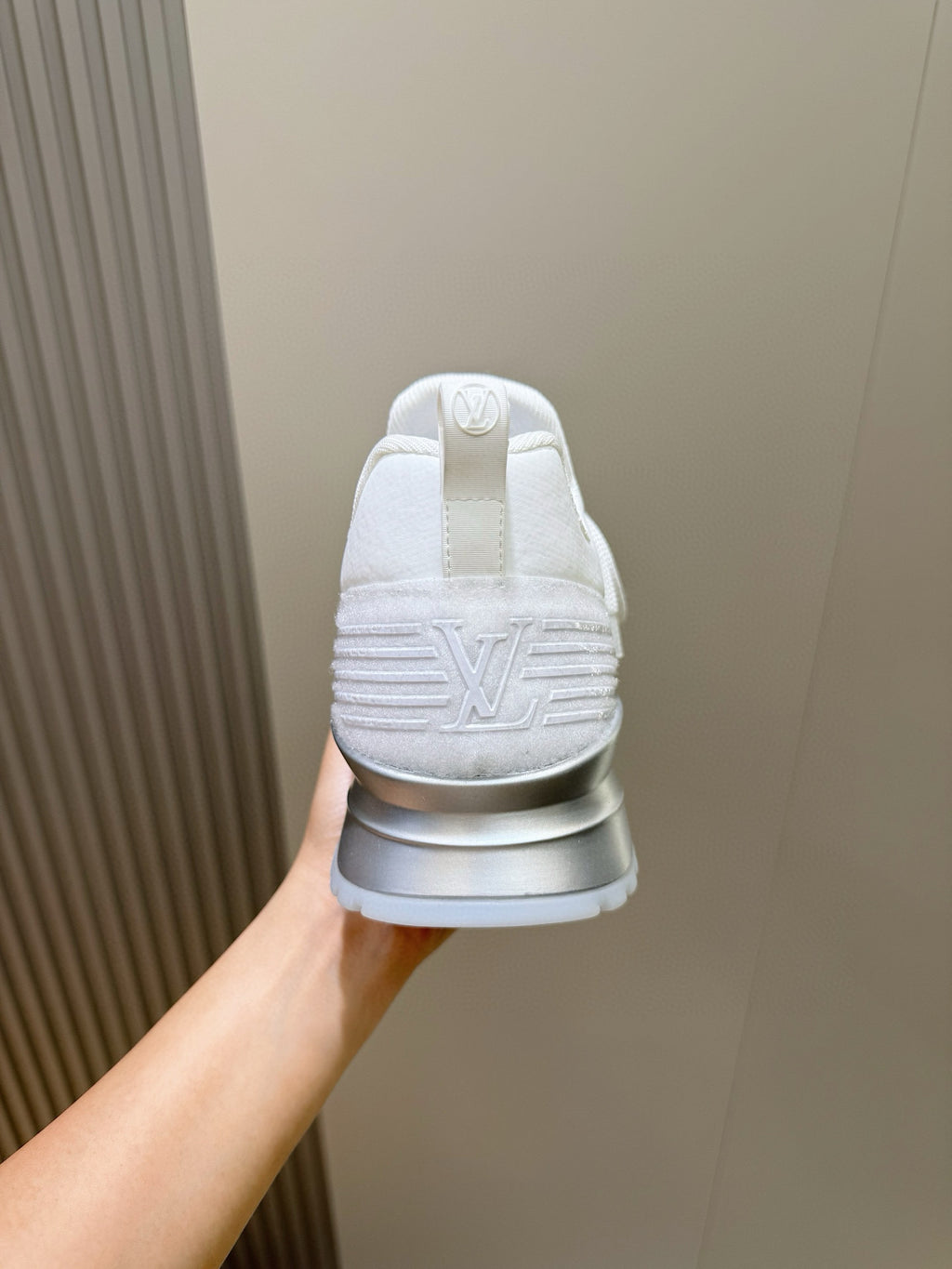 Tênis LOUIS VUITTON LV VNR Branco