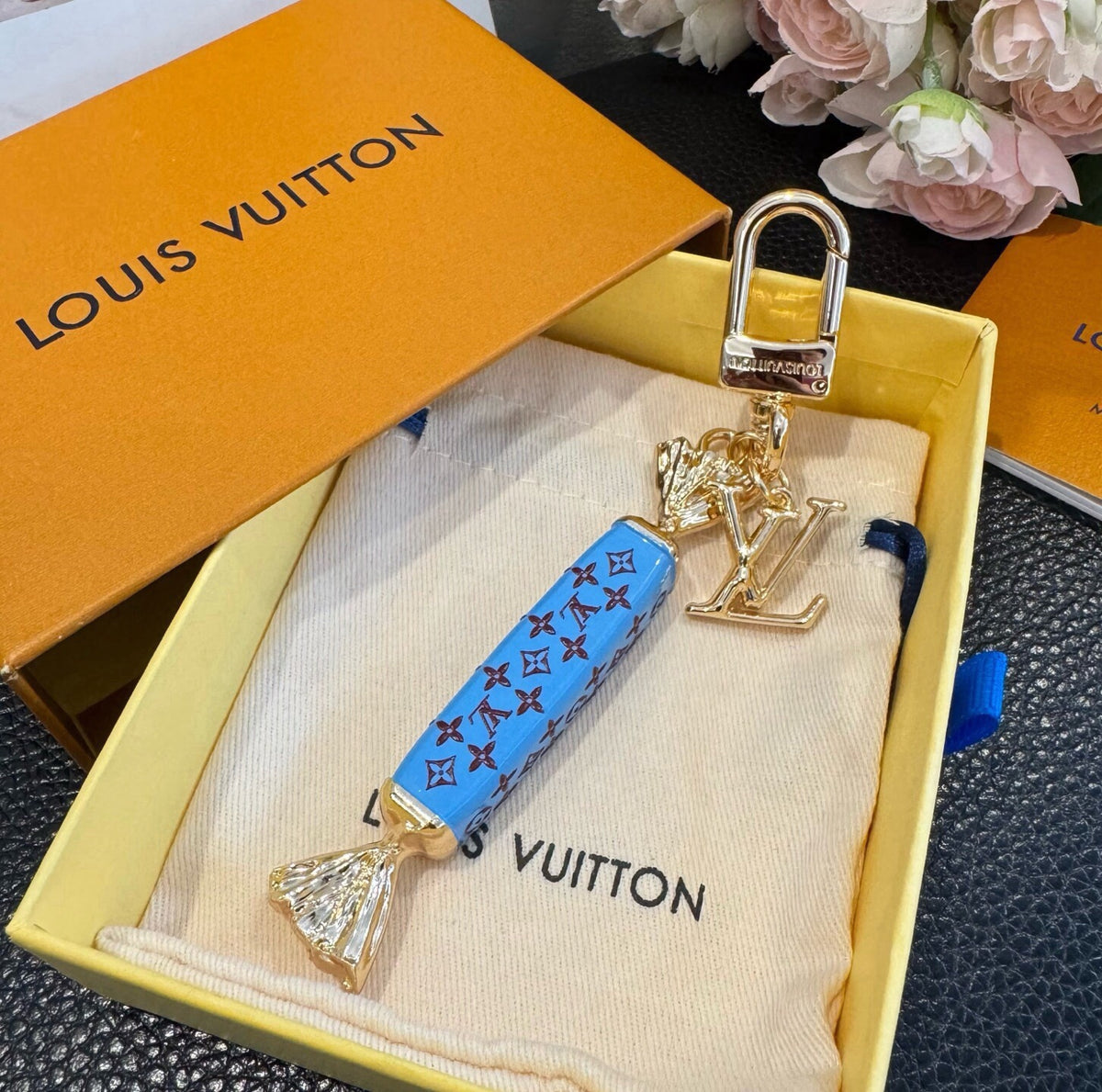 Chaveiro LV Sweets Blue