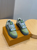 Tênis Louis Vuitton Green Round Toe Low-Top Sneaker