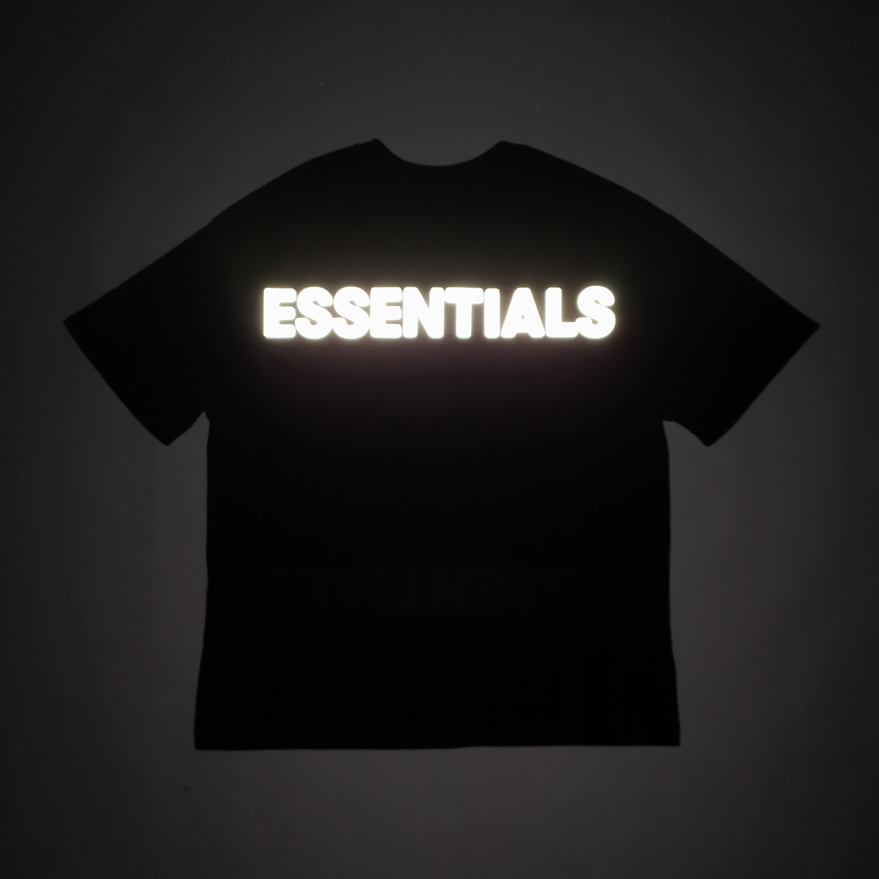 Camiseta Fear Of God Essentials