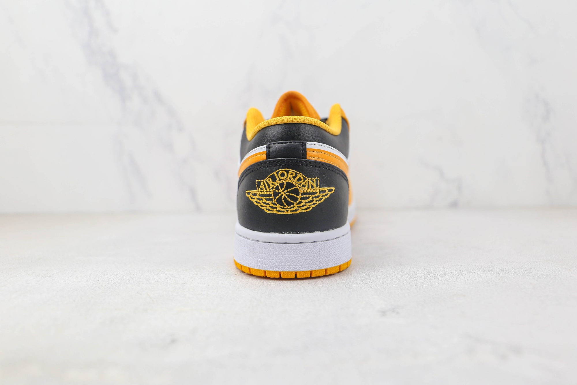 Jordan 1 Low Taxi