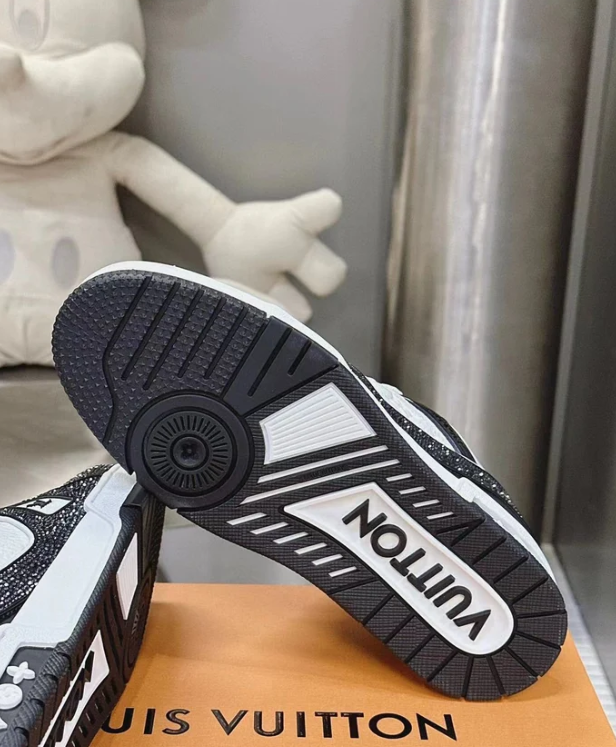 Louis Vuitton Trainer Trainer Maxi Black & White Crystals