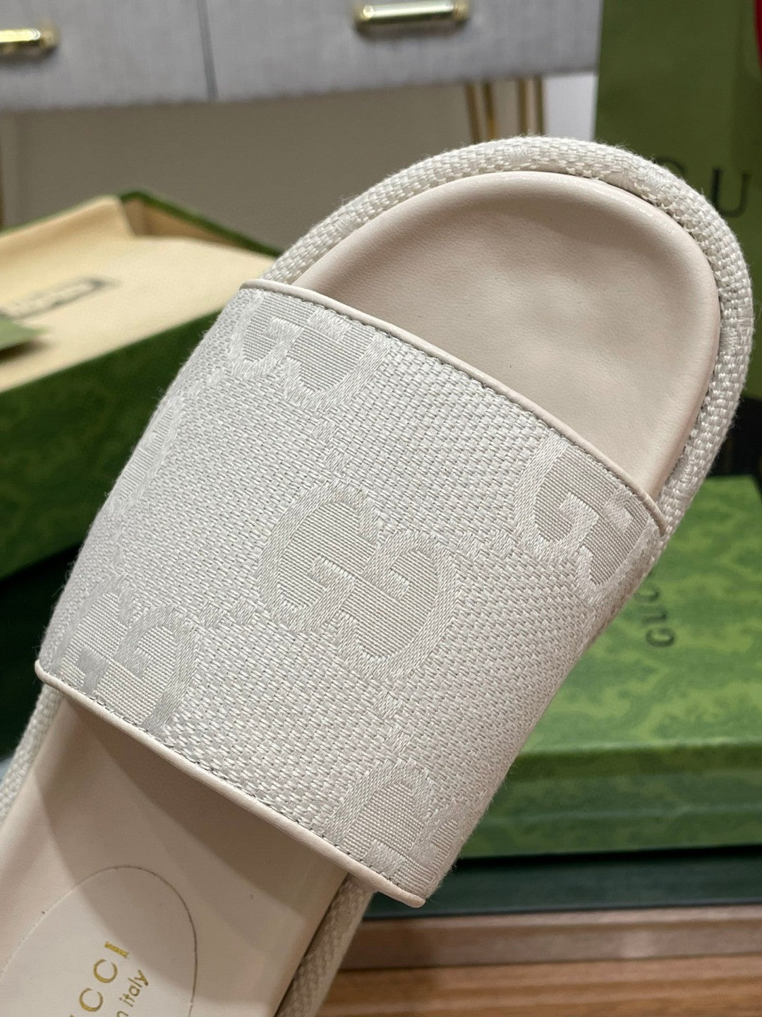 Gucci Angelina Platform Sandal Off-White