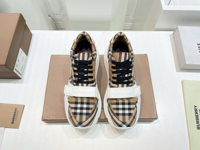 Burberry Vintage Check Cotton Beige