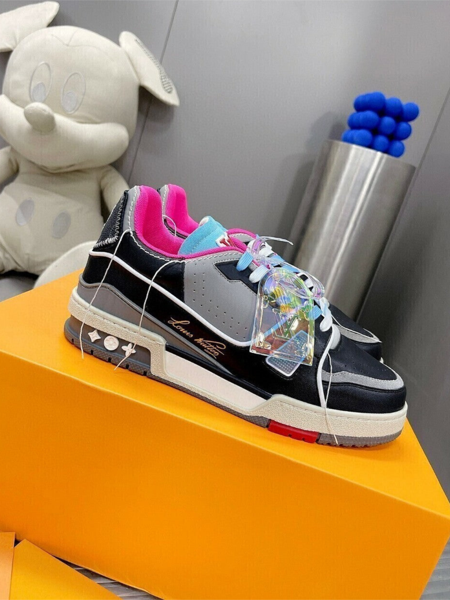 Louis Vuitton Trainer Pink SS21