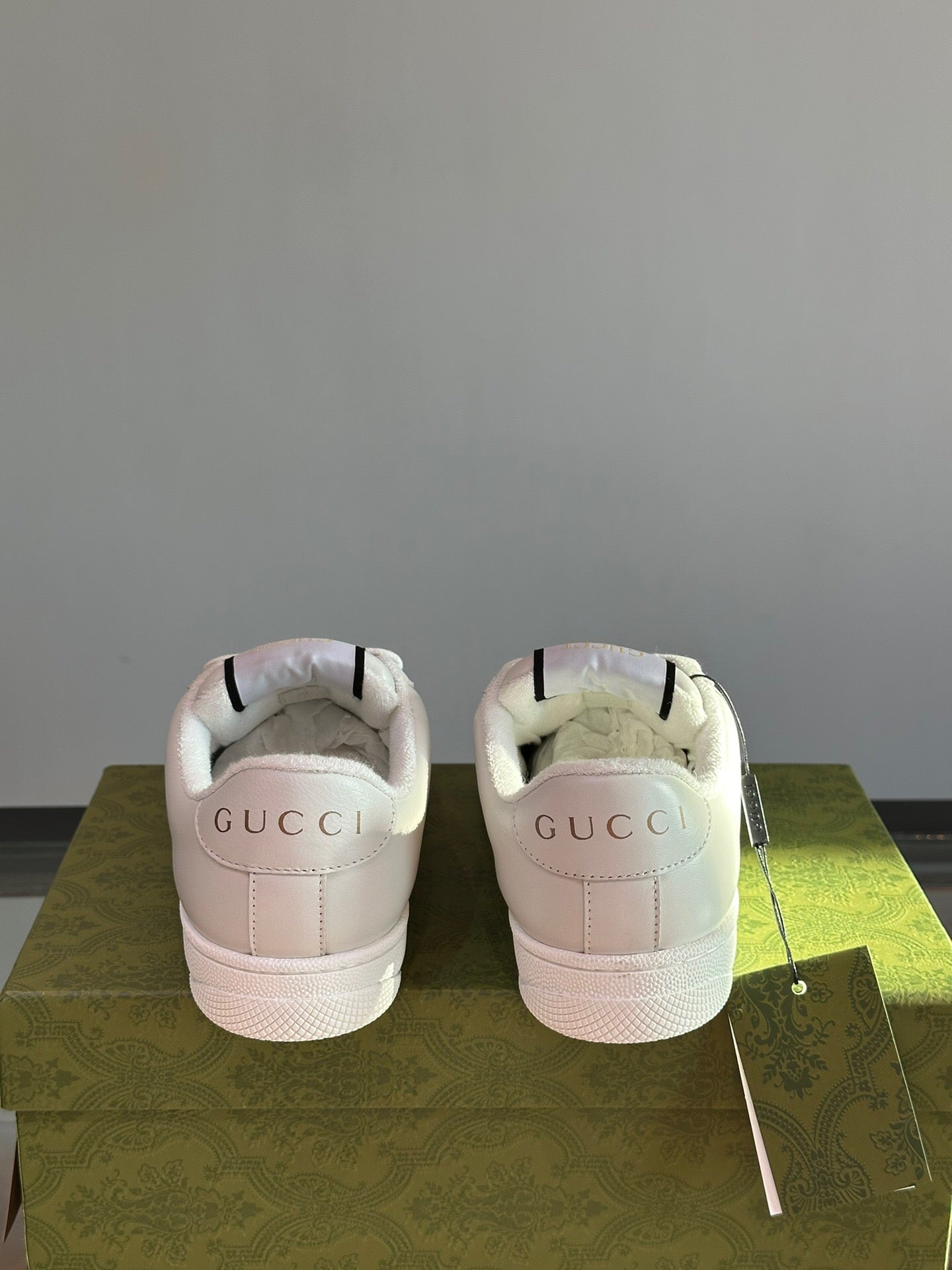 Gucci Screener Light Grey Leather